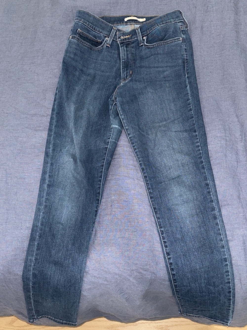 Levi's Women's Skinny Jeans in Faded Blue Wash
